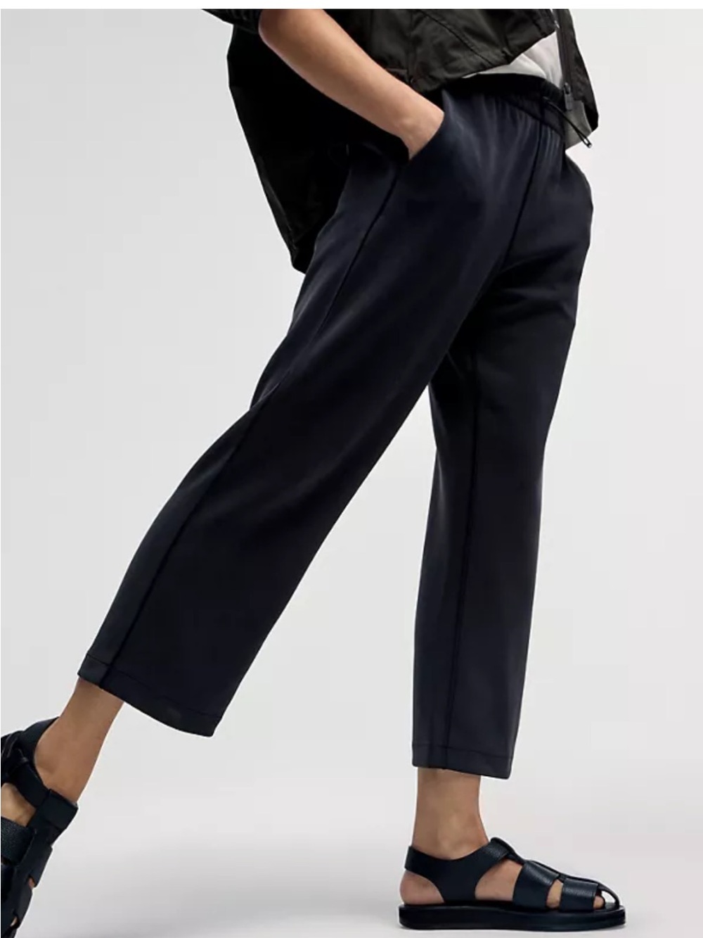 Lululemon Softstreme High-Rise Straight-Leg Cropped Pant
